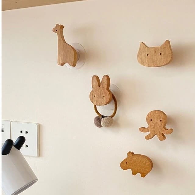 ANIMAL WOODEN HOOK - Wooden and Modern